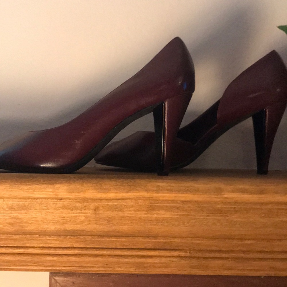NWOT Newport News shoes
